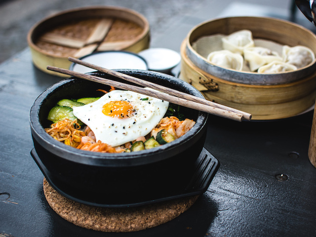 Korean Bibimbap With Egg & Vegetables